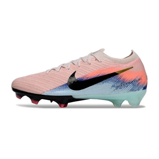 Botas de fútbol Nike Air Zoom Mercurial Vapor 16 Elite United Pack negras y rojas para terreno firme (FG)